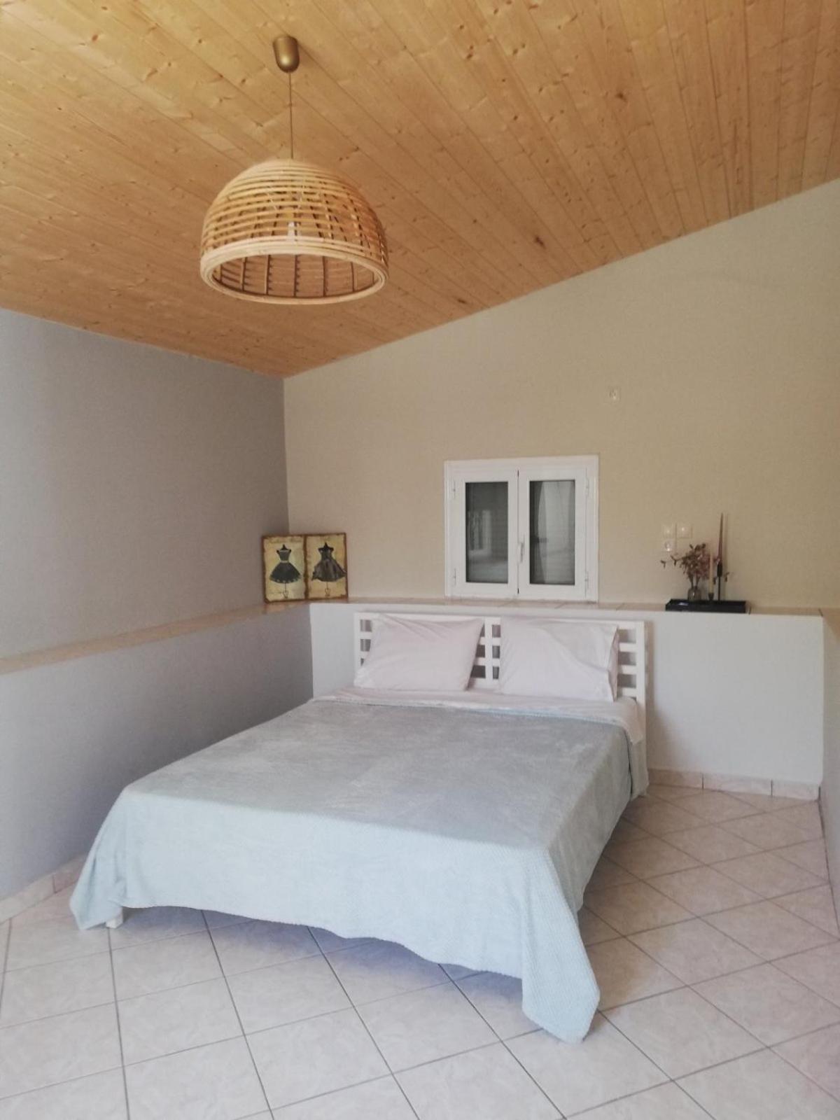 Spyros Stone House Apartment